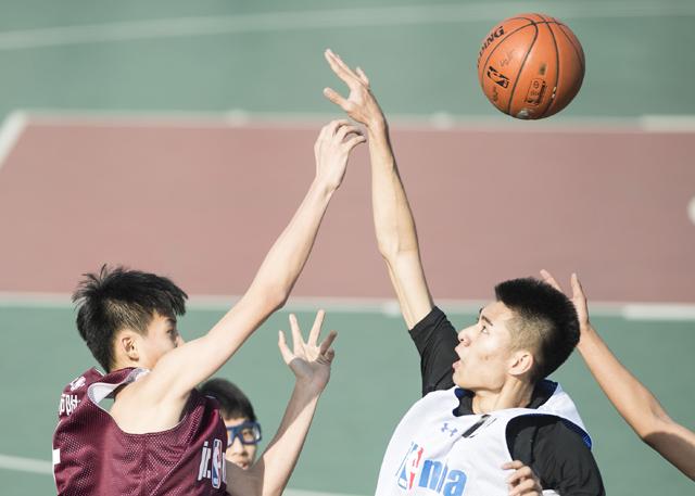 比赛关键事件：第19分钟，努内斯中路斜传汉密尔顿右路禁区拿球后晃开防守球员小角度爆射破门，贝尔格莱德红星0-1曼城。